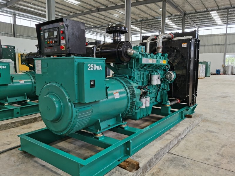 Máy Phát Điện 250kVA - Phổ Biến Nhất KCN Việt Nam (Giá, Ứng Dụng, Lắp Đặt)